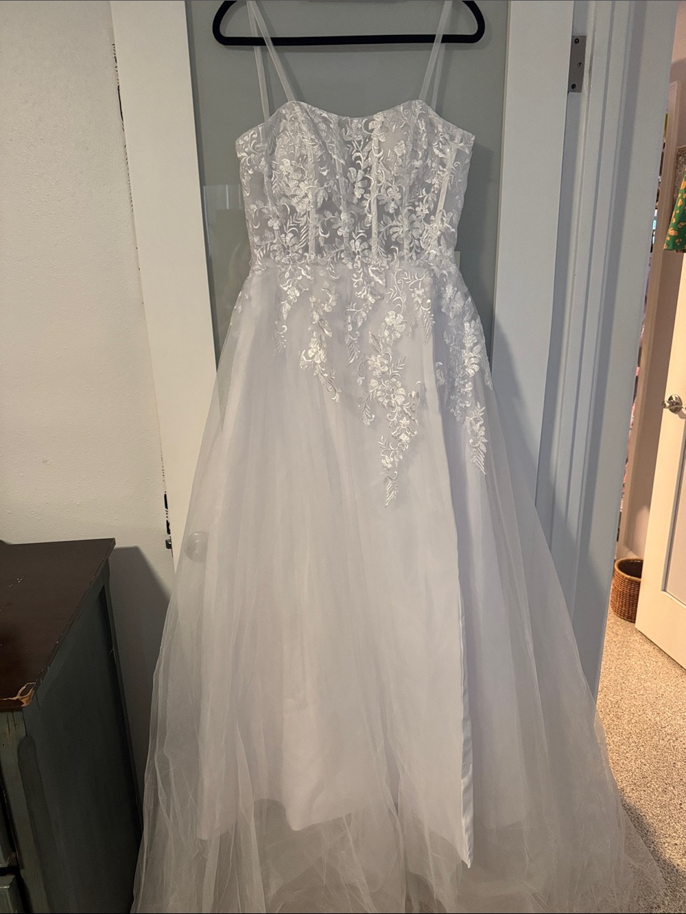 White Floral Lace Tulle Wedding Dress NWT